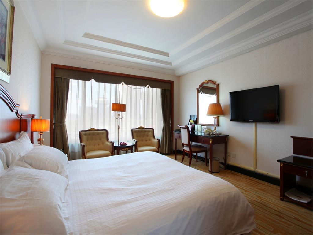 New Grand Dynasty Hotel Chaoyang  Exterior photo