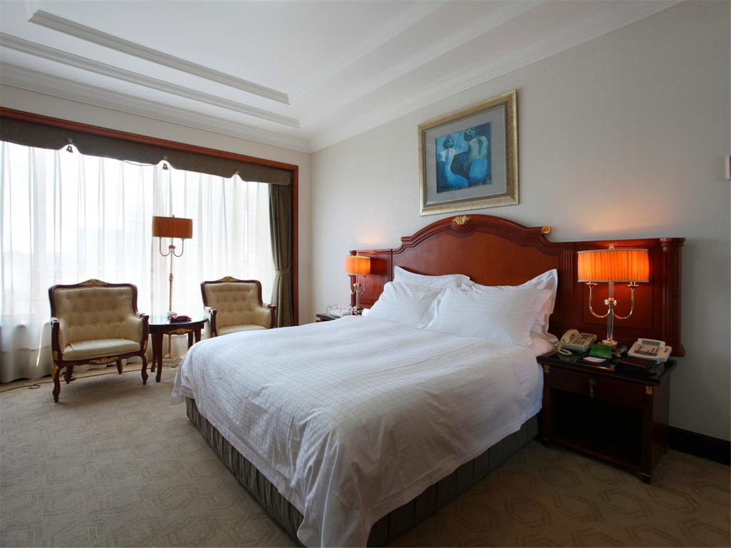 New Grand Dynasty Hotel Chaoyang  Exterior photo