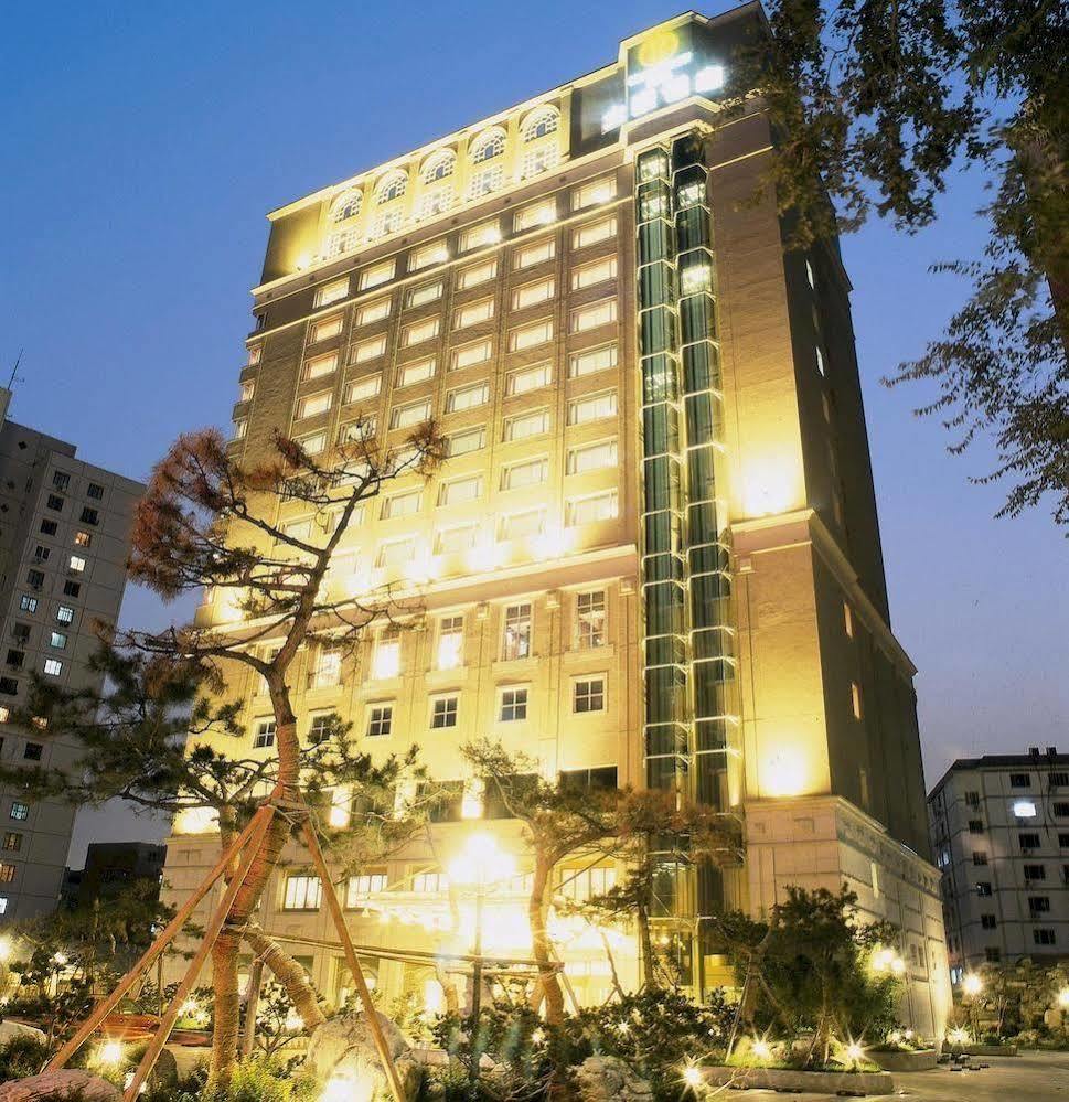 New Grand Dynasty Hotel Chaoyang  Exterior photo
